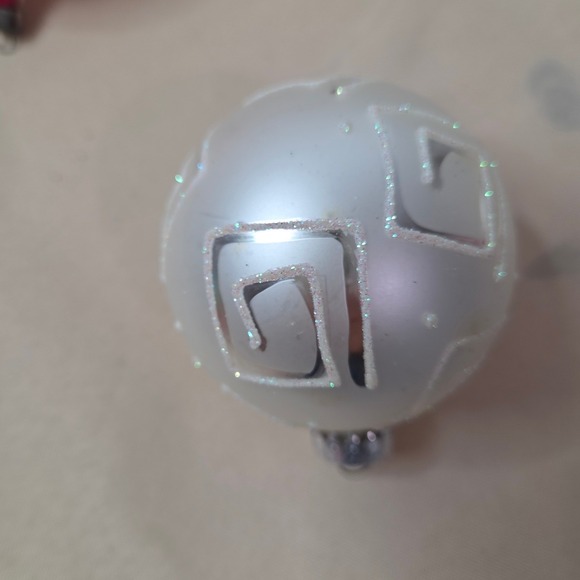 Vintage Christmas Ornaments Holiday Decoration Set of‎ 5 Decorative Balls - Picture 3 of 13